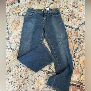 Women’s Levi’s 550 relaxed boot cut jeans size 8